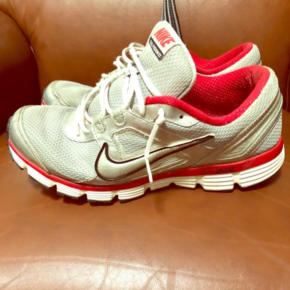 Nike Other - Nike Dual Fusion ST
